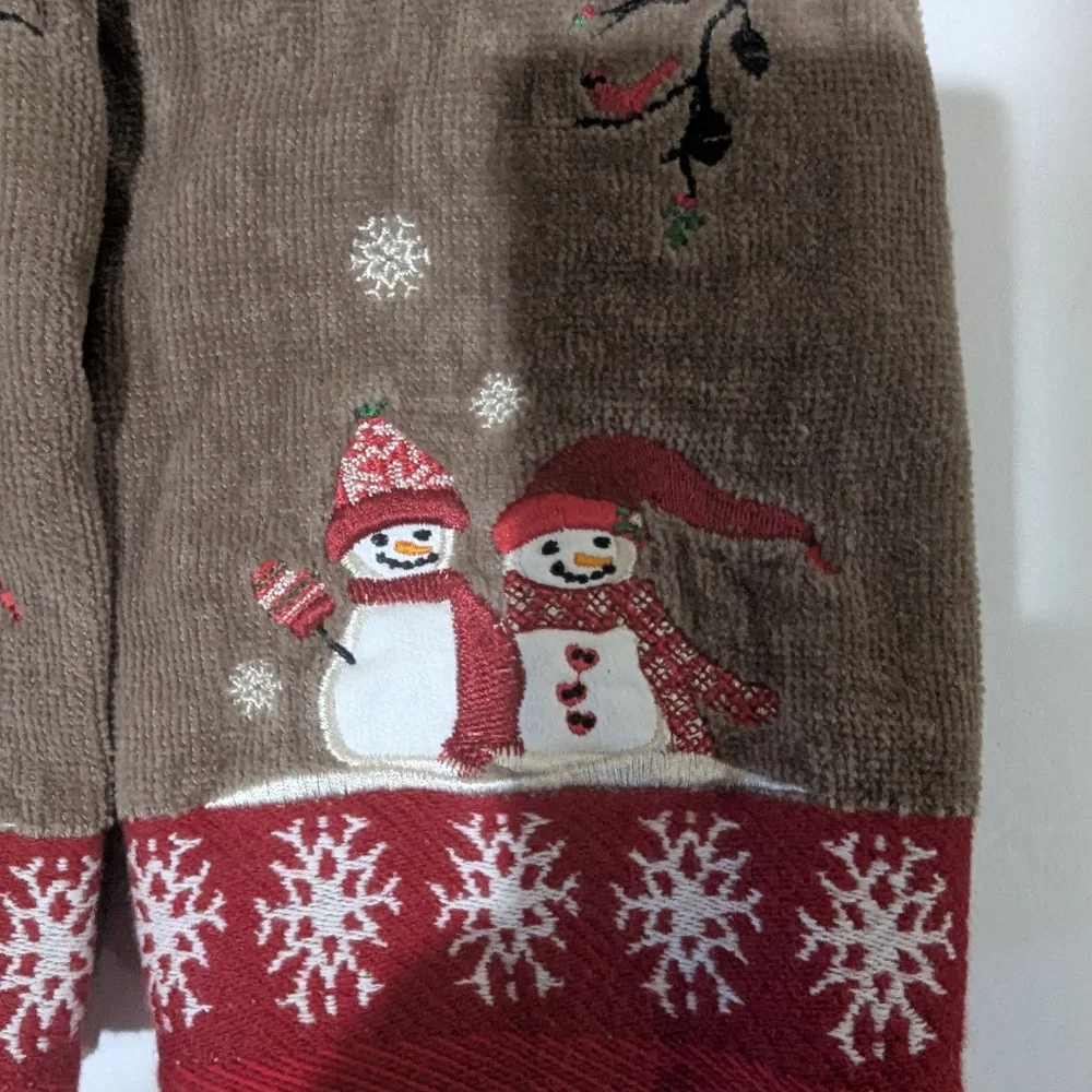 100% Cotton Festive Brown Snowman Towels. 1 Pr. Hand Towels